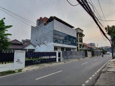 Jual Cepat Gedung Strategis 2,5 Lantai Pinggir Jalan Kemanggisan Jakarta Barat