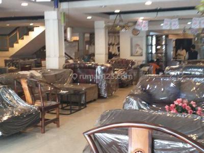 Ruko Furniture Berada Si Pusat Kota Pangeran Jayakarta, Jakarta Pusat