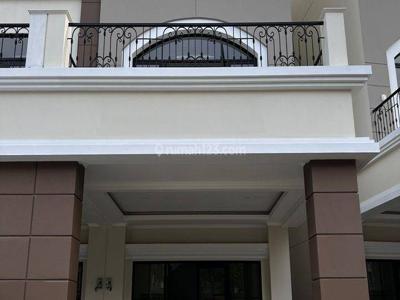 Rumah Aristoteles Scientia Gading Serpong