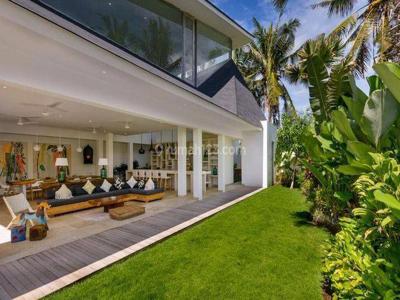 Villa Luxury modern minimalis pa di Pantai berawa Canggu Seminyak Bali