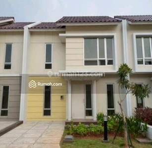 Rumah Callisto, Gading Serpong, Uk 7x15, Semi Furnish, Selatan.