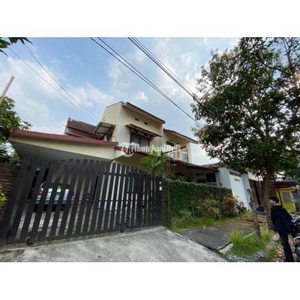 Dijual Rumah Cantik Mewah LT 306m2 LB 182m2 Harga Terjangkau di Sawojajar - Malang