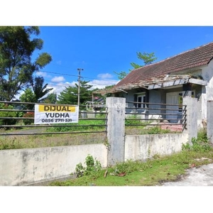 Dijual Tanah Hook 168m2 Bonus Rumah Lama 69m2, View Cantik Villa Krista - Semarang