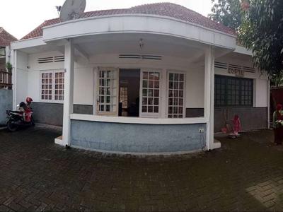 Sewa rumah tempat tinggal dan tempat usaha kopi dekat Gasibu Jl titira