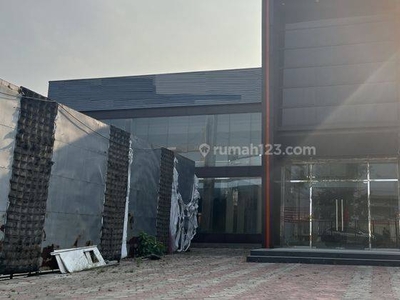 Disewakan Gedung Cocok Untuk Showroom Kantor