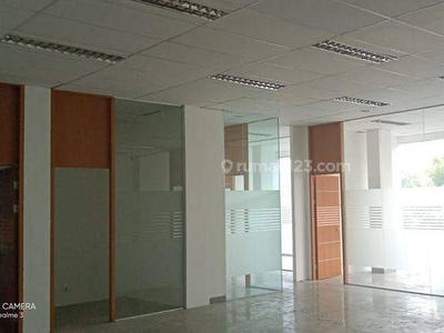 Gedung Kantor di Melawai Bagus lokasi baik