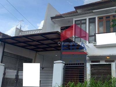 Rumah 2 Lantai di Perumahan Araya , Malang
