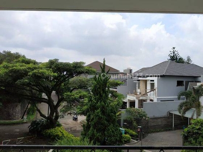 Rumah Bagus Nyaman 2 Lantai di Cluster Setra Duta Bandung Utara