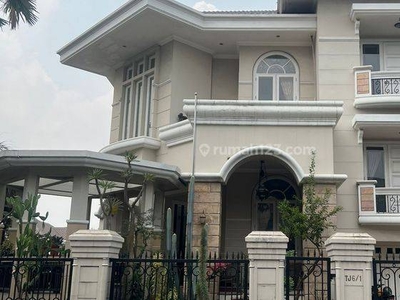 Rumah Citraland Dekat Graha Family, Pakuwon Indah