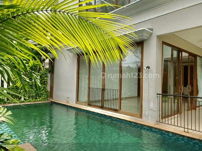 Tropical Design House at Cipete