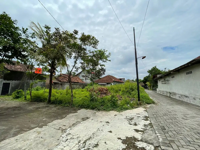 Tanah Murah ,Dekat Jl Kaliurang Km 10 Jogja , Cocok Hunian , SHM