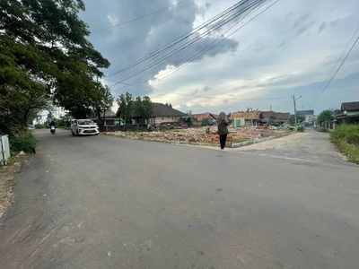 Tanah Pinggir Jalan KM 7 Jalan Naskah III, Dekat Gramedia