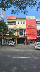 Disewakan Ruko 3 Lantai di Poros Jalan Soekarno Hatta, Suhat, Malang