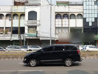 Ruko komersil Kyai Caringin Jakarta Pusat. Unit langsung pinggir jalan