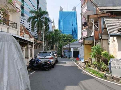 Rumah Tua Anggap Tanah Di Kebon Sirih Jakarta