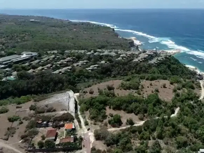 Tanah Tebing Pantai Melasti Ungasan Badung Bali