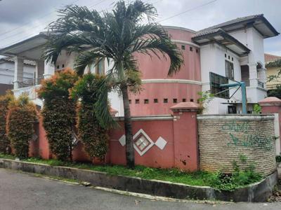 Rumah hitung tanah aja dalam komplek Joglo Jakarta Barat