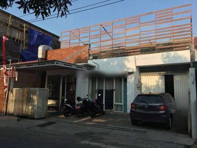 Ruang usaha modern minimalis tengah kota Semarang strategis ramai bisa