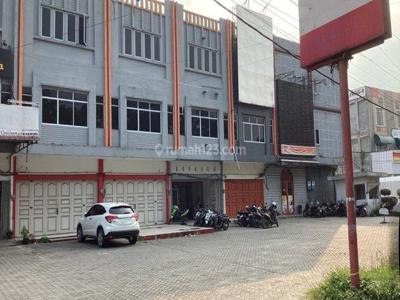 Ruko 3 Lantai Full Keramik Dijual di Jl Arifin Ahmad Pekanbaru