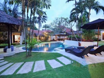 Villa Mewah View Pantai di Seminyak Bali