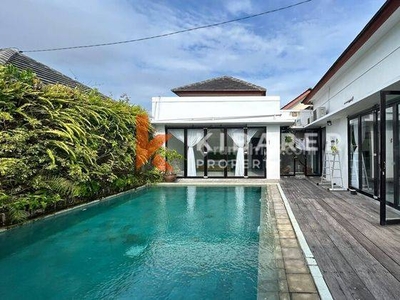 Beautiful Two Bedroom Balinese Villa With Pool In Jimbaran Yrr3266