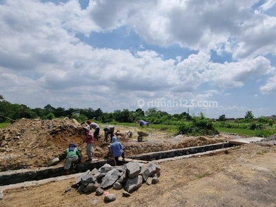 Dalam Ringroad Jogja, 8 Menit Kampus Ugm, SHM