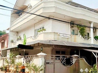 Dhyana Rumah Bagus Uk 15x14m Jalan Besar di Komplek Kavling Polri