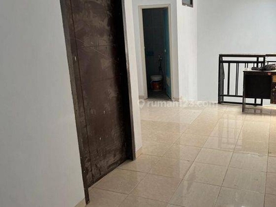 Dhyana Rumah Jelambar 2 Lantai Uk 6x15m di Komplek Kavling Polri