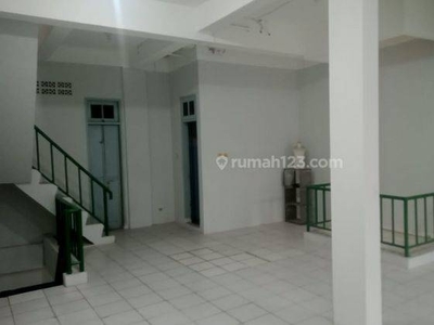Dhyana Rumah Jelambar 3.5 Lantai Uk 6x10m Disewa Lokasi Gang Motor
