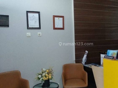 Dijual Ruko Bagus 3 Lantai di Jalan Peta, Bandung