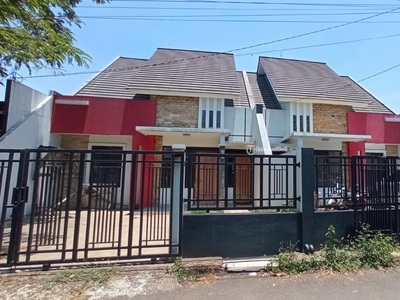 Dijual Rumah LT150 LB95 3KT 2KM Harga Nego Siap Huni Lokasi Stretagis - Bandung Kota