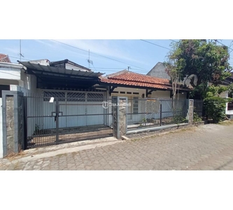 Dijual Rumah LT155 LB140 3KT 2KM Lokasi Strategis Harga Nego - Bandung Kota