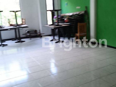 RUKO 3 LANTAI LOKASI STRATEGIS DI PUSAT KOTA MALANG, COCOK BUAT KANTOR, USAHA KULINER, TOKO