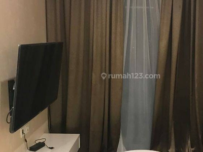 Sewa Apartemen Casa Grande Tower Bella 2 Bedroom Lantai Sedang